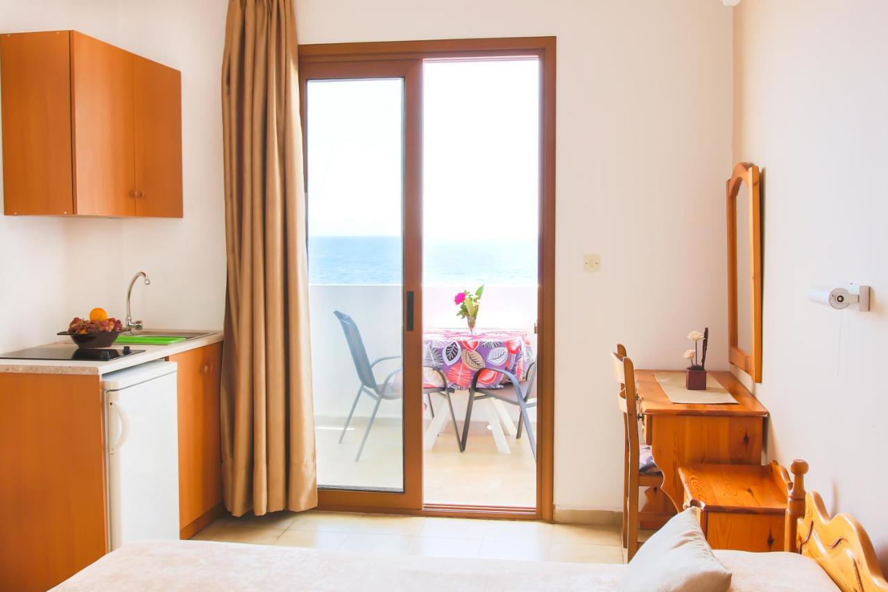Hotel Krinos Kerpe Dış mekan fotoğraf